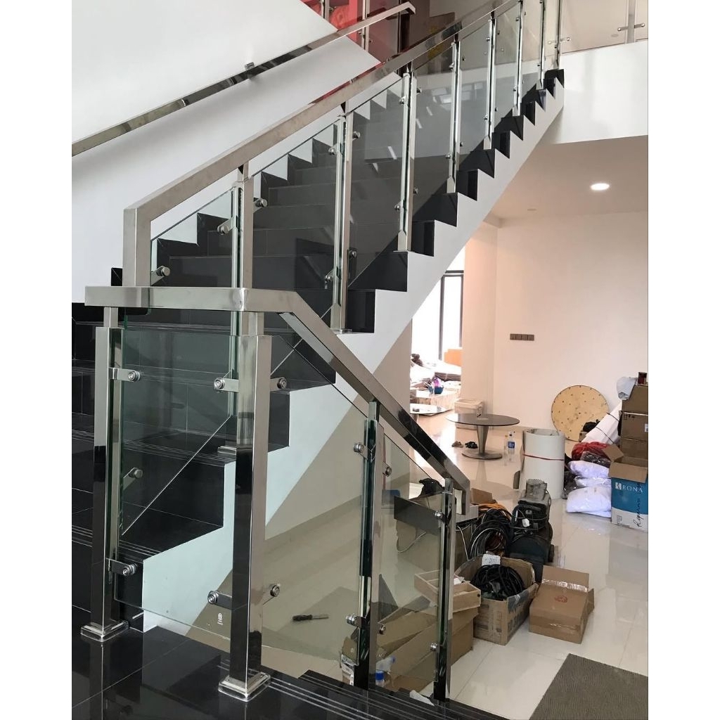 Railing Tangga Kaca Stainless Terpasang Permeter  Bandung Cimahi