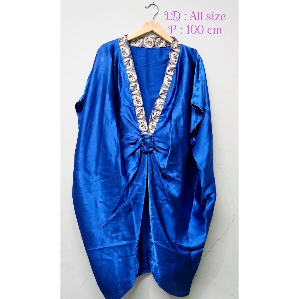 Preloved Kaftan satin atasan blouse kemeja top tunik dress wanita kondangan