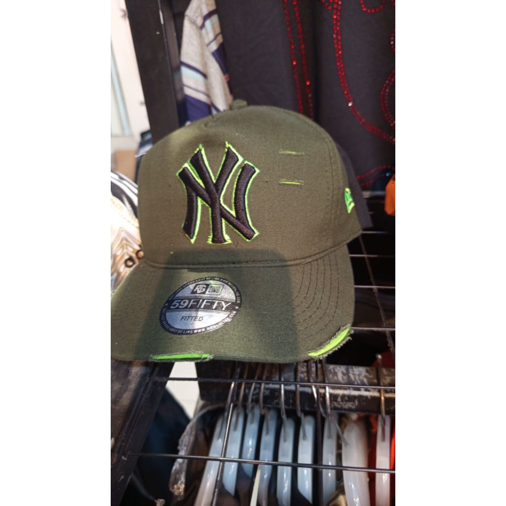 Topi murah model robek gaul