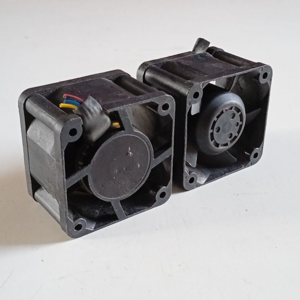 KIPAS DC 12V 4X4 CM TEBAL 2.8CM KABEL PENDEK FAN BEKAS