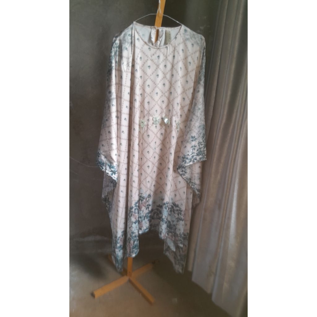 Atasan Tunik model Kaftan