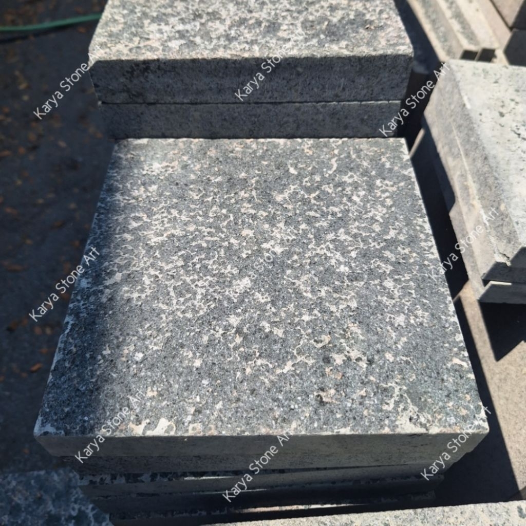 Batu Alam Andesit Hitam Bakar/Flammed | Andesit Bakar Tulungagung