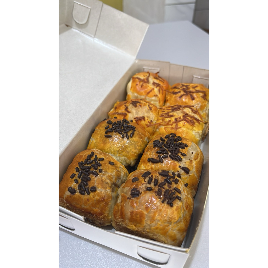Bolen kulit Pastry isi 8