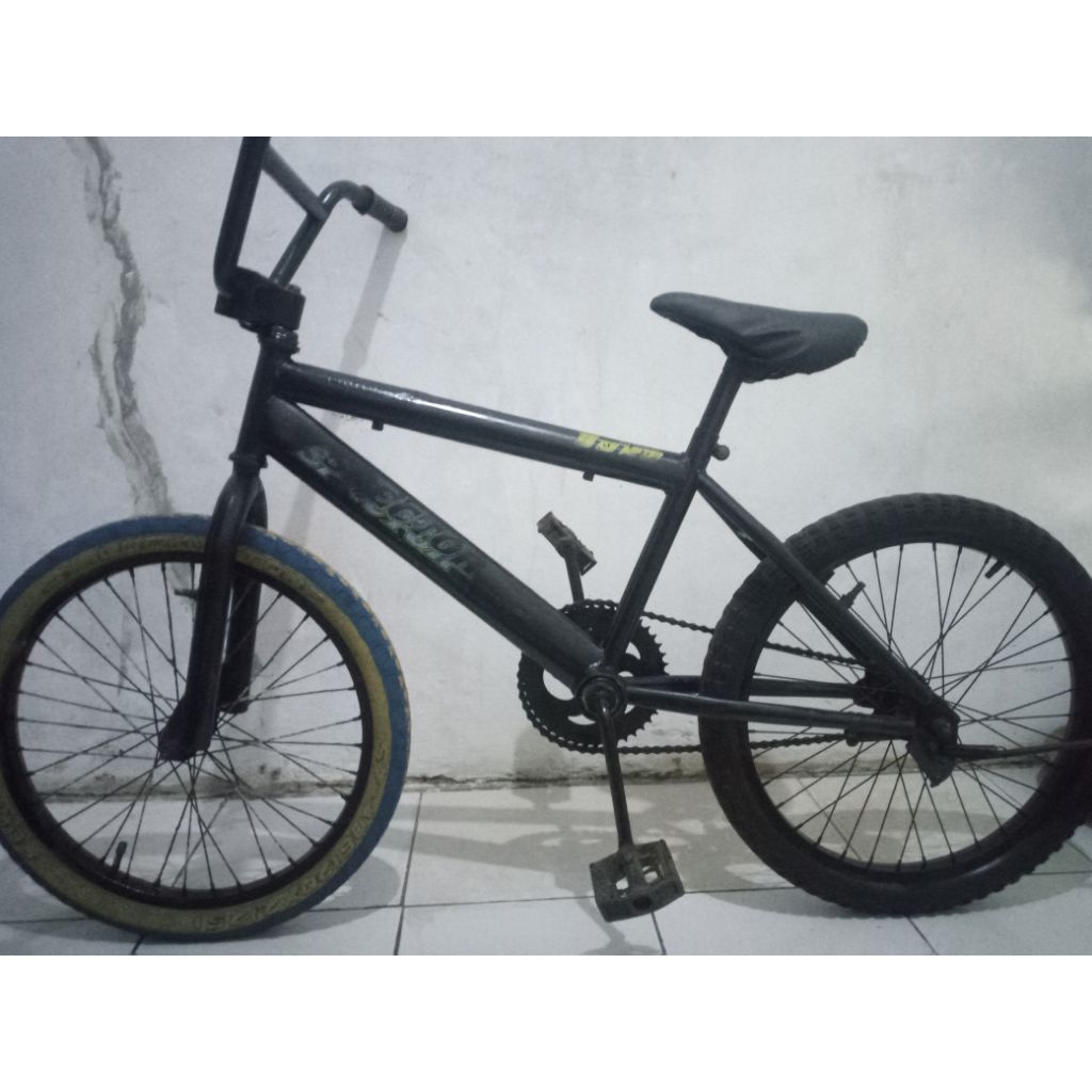 sepeda BMX torpedo ukuran 20