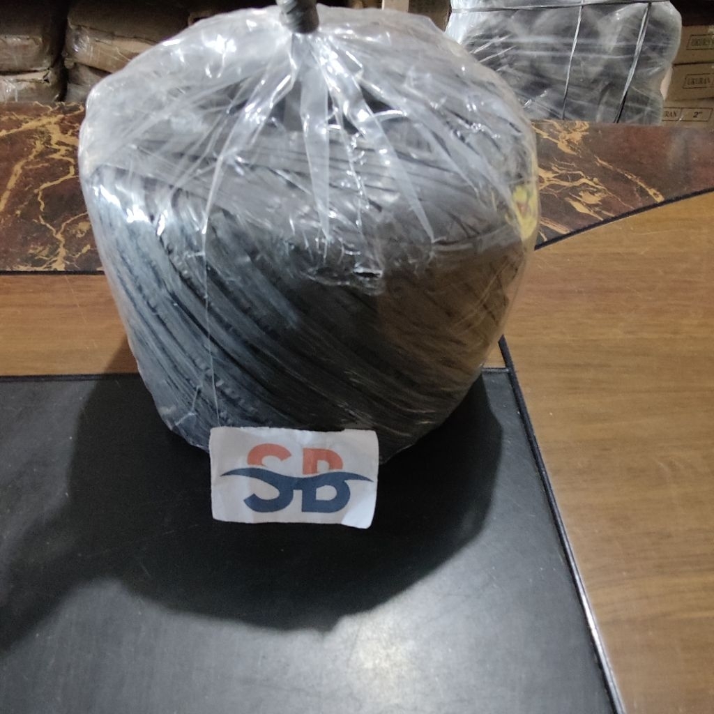 Tali RAPIA / tali rapia hitam / tali plastik 850gram / tali rapia roll besar / tali rapia hitam / ta