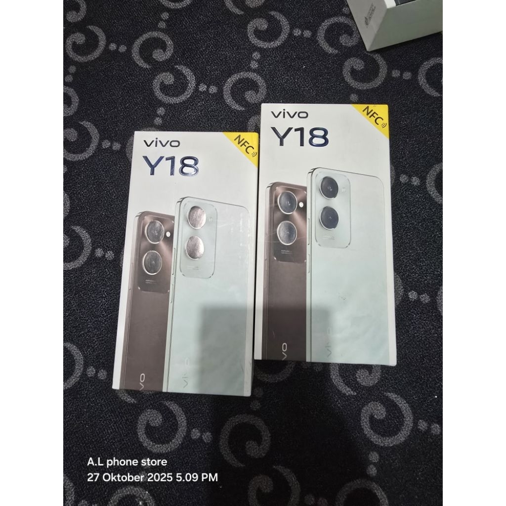 Kardus HP ori vivo y18 4/64(bekas)