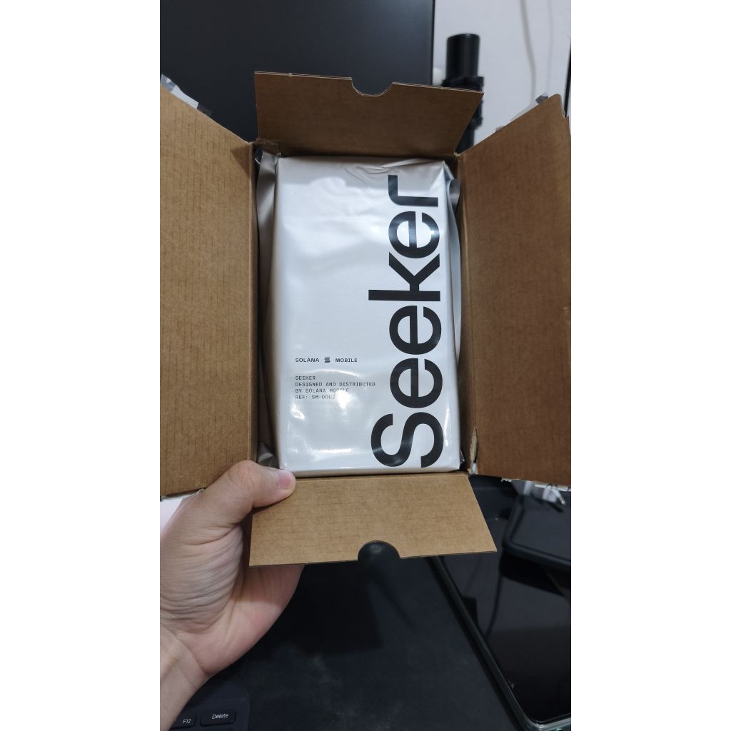 Solana Seeker Phone 8/128 GB Crypto Web3 Smartphone Seed Vault Resmi Beacukai