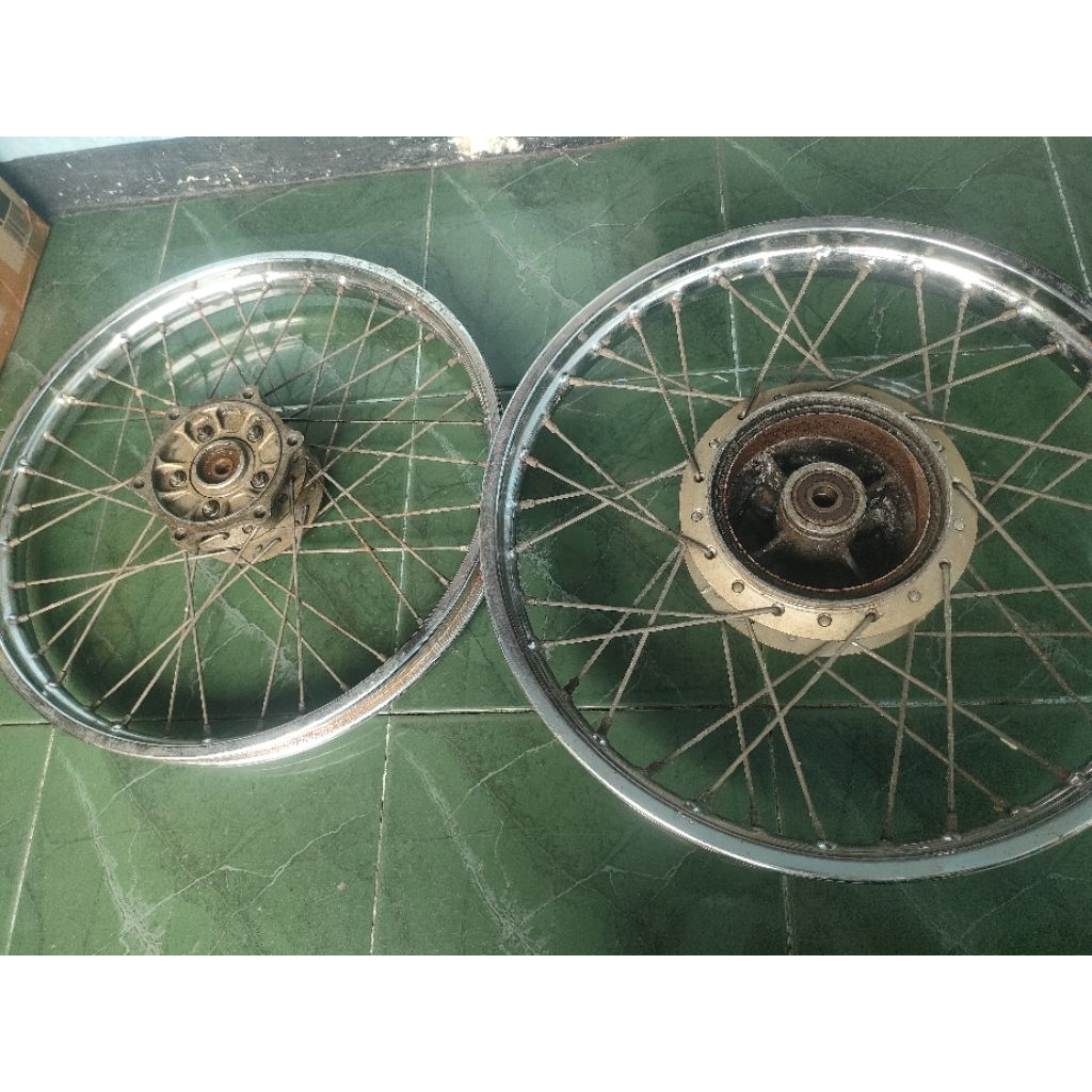 velg depan belakang Mega pro gl ring 18 original