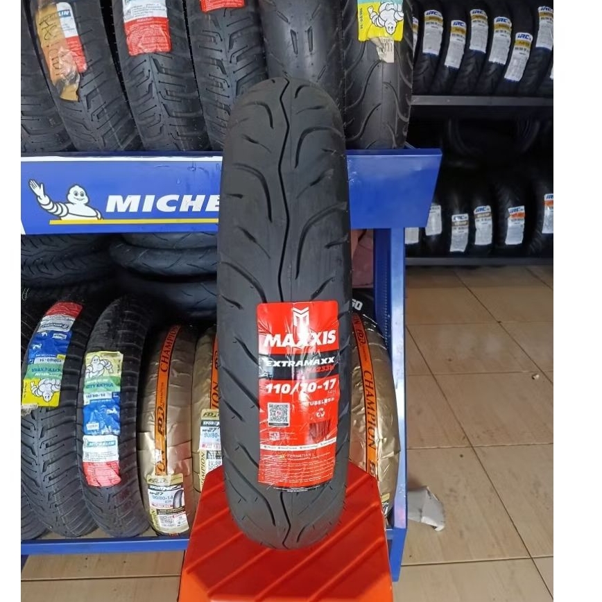 maxxis extramax 110/70-17 tubbles