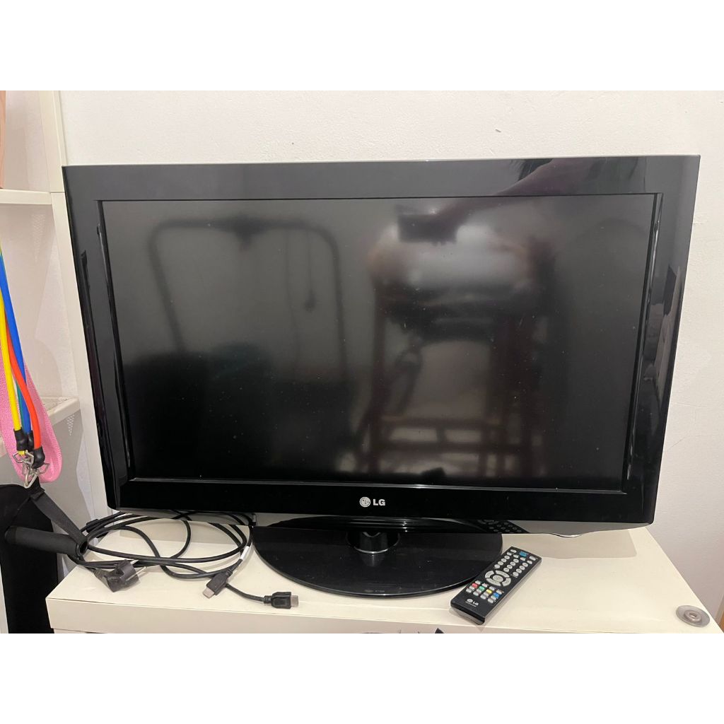 LG TV 32 INCH LG 32LD310