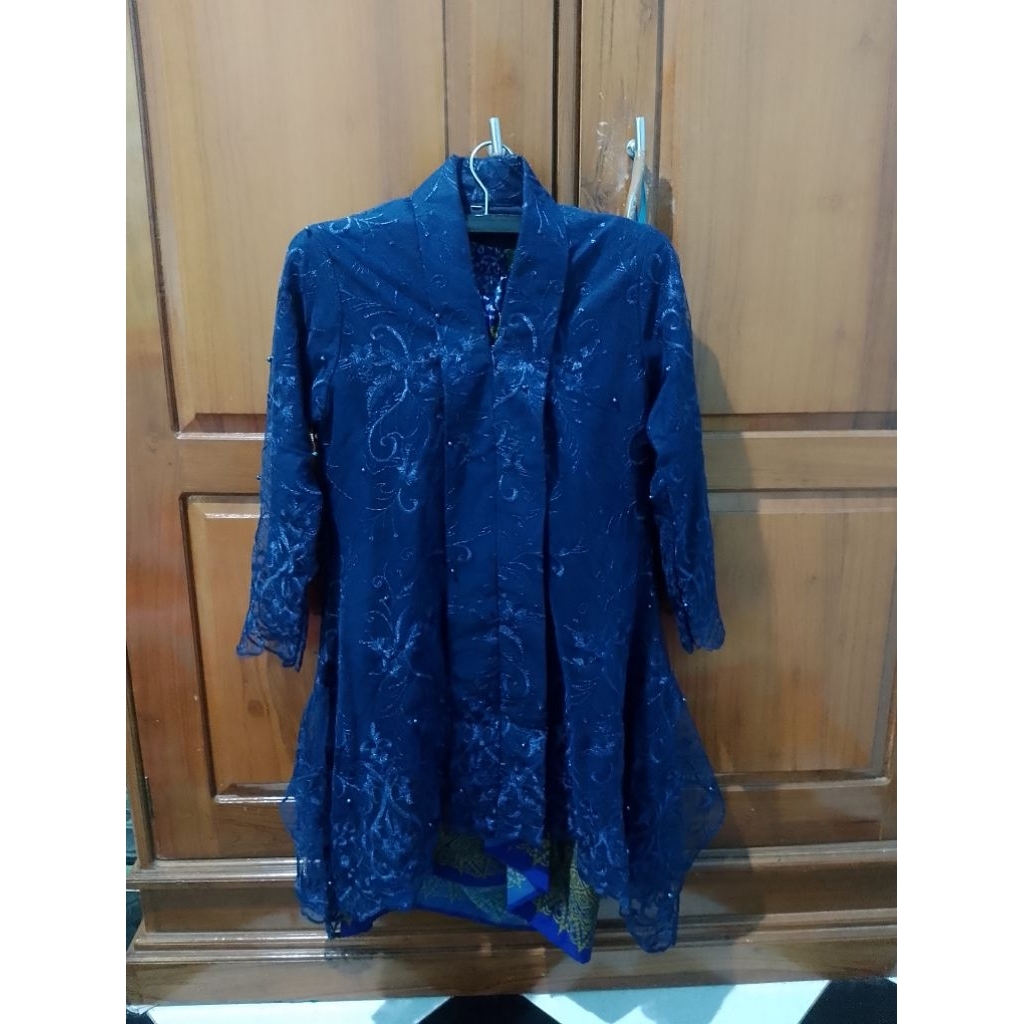 Preloved Kebaya Set dengan Bawahan