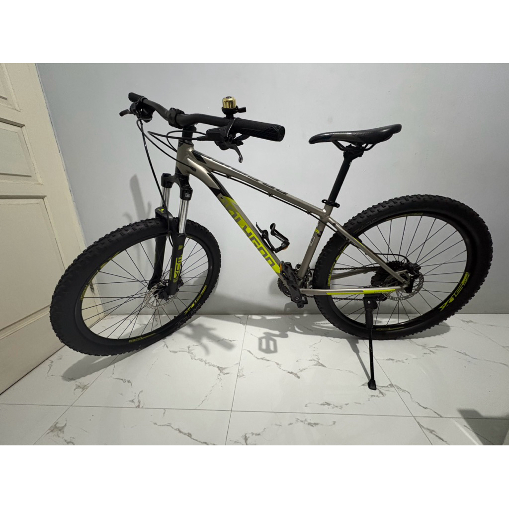 Sepeda Polygon Premier 5 Second