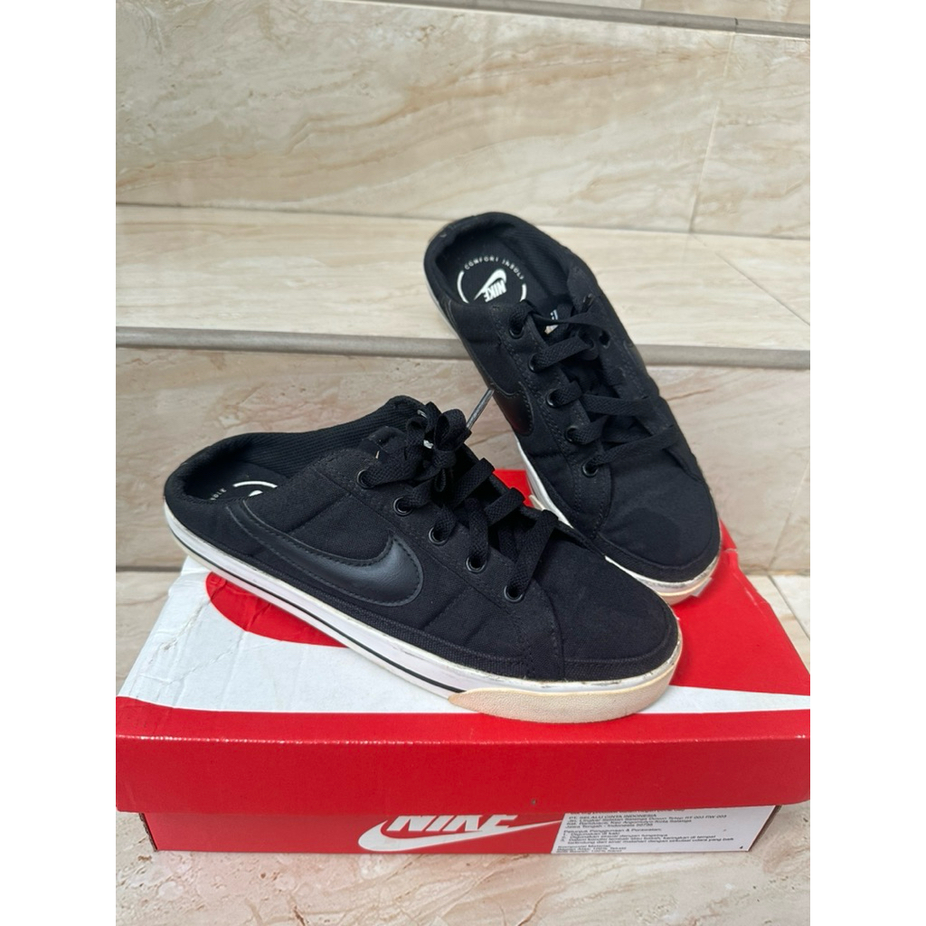 Preloved Nike Court Legacy Mule