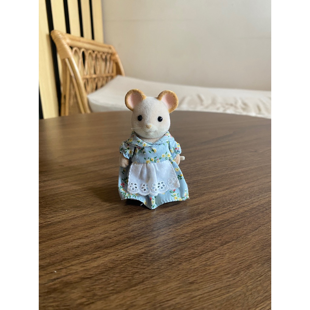 Sylvanian families maces mouse mom
