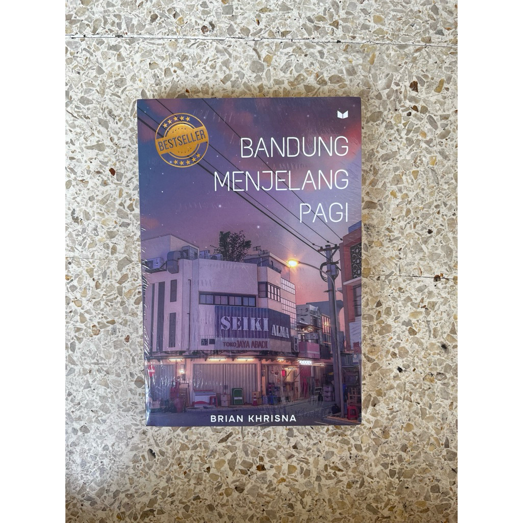 Bandung Menjelang Pagi