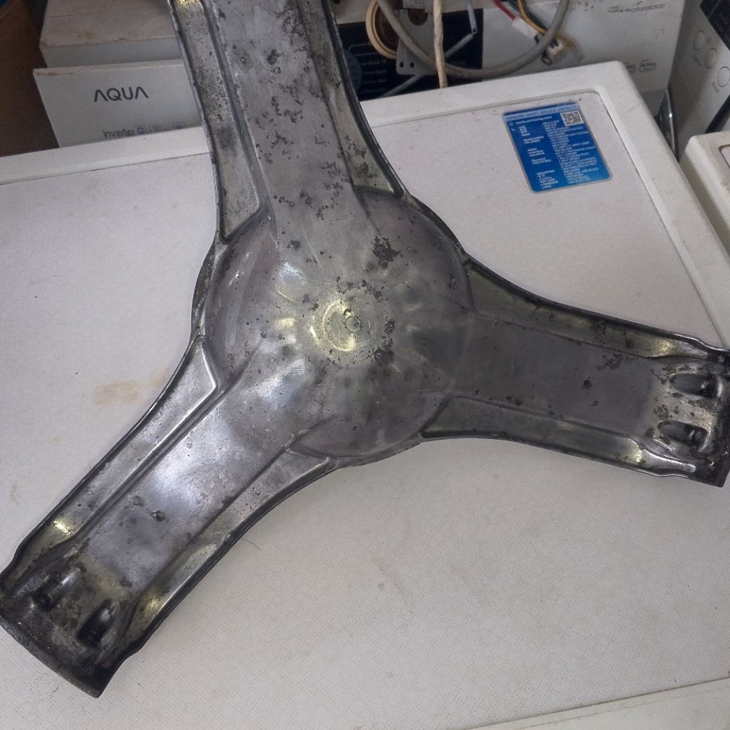 krospis segitiga mesin cuci Electrolux ewf1073 ewf1073A