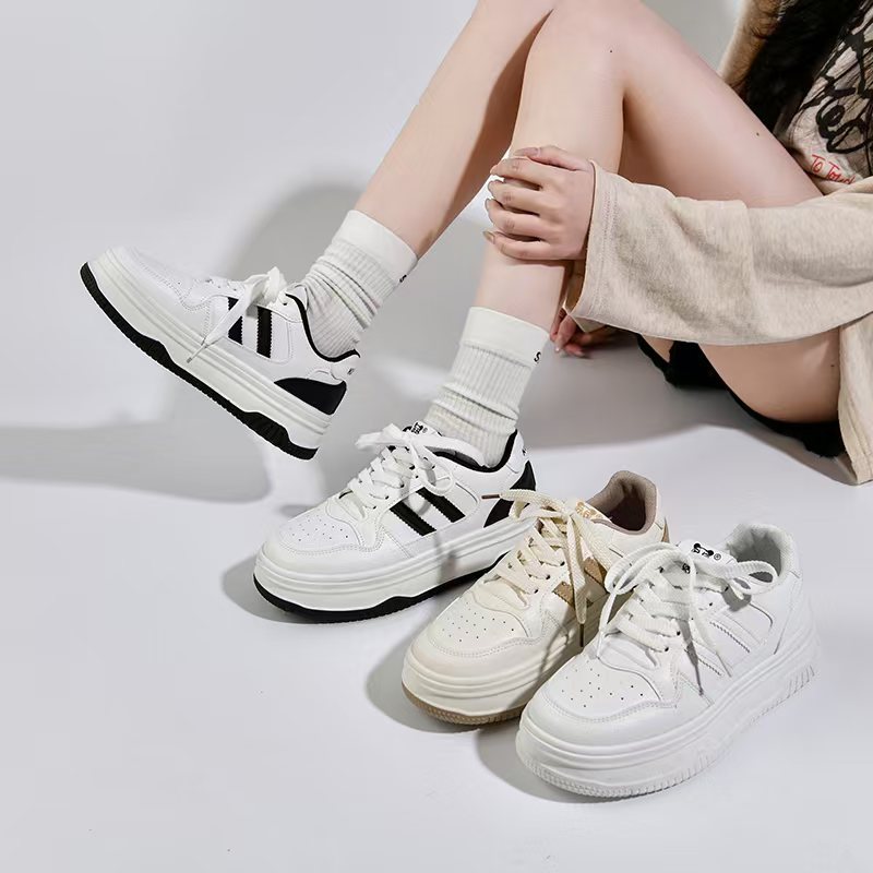 Sepatu Sneakers Import Kekinian Berkualitas tinggi Sepatu Olahraga Kasual Sepatu Sport Wanita Kets O