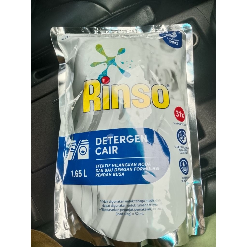Detergen cair rinso 1.65 liter rinso matic