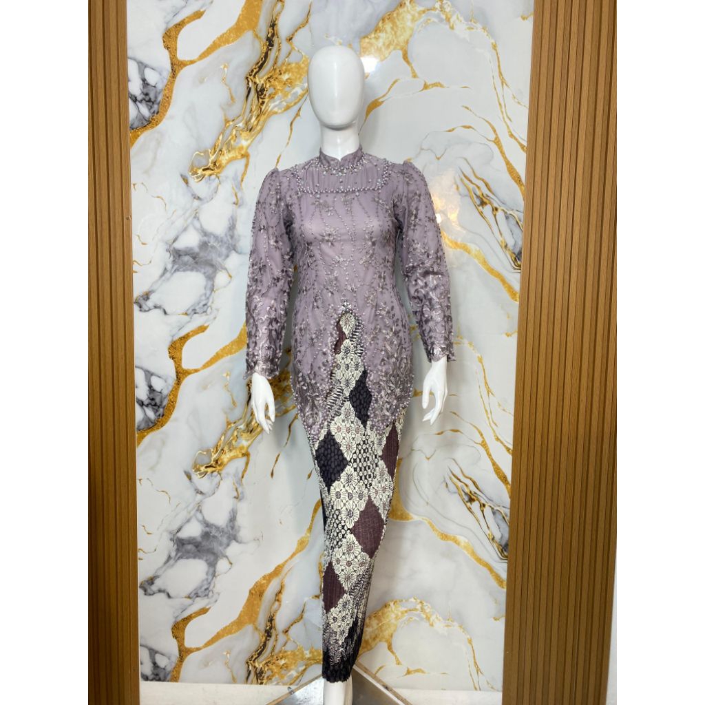 KEBAYA AKITA TILEE PENDEK MODERN /KEBAYA LAMARAN /KEBAYA WISUDA