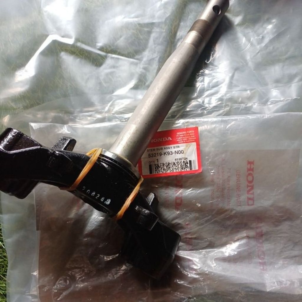 stem sub assy str 53219 -K93-N00 segitiga shock depan scoopy 2018 original