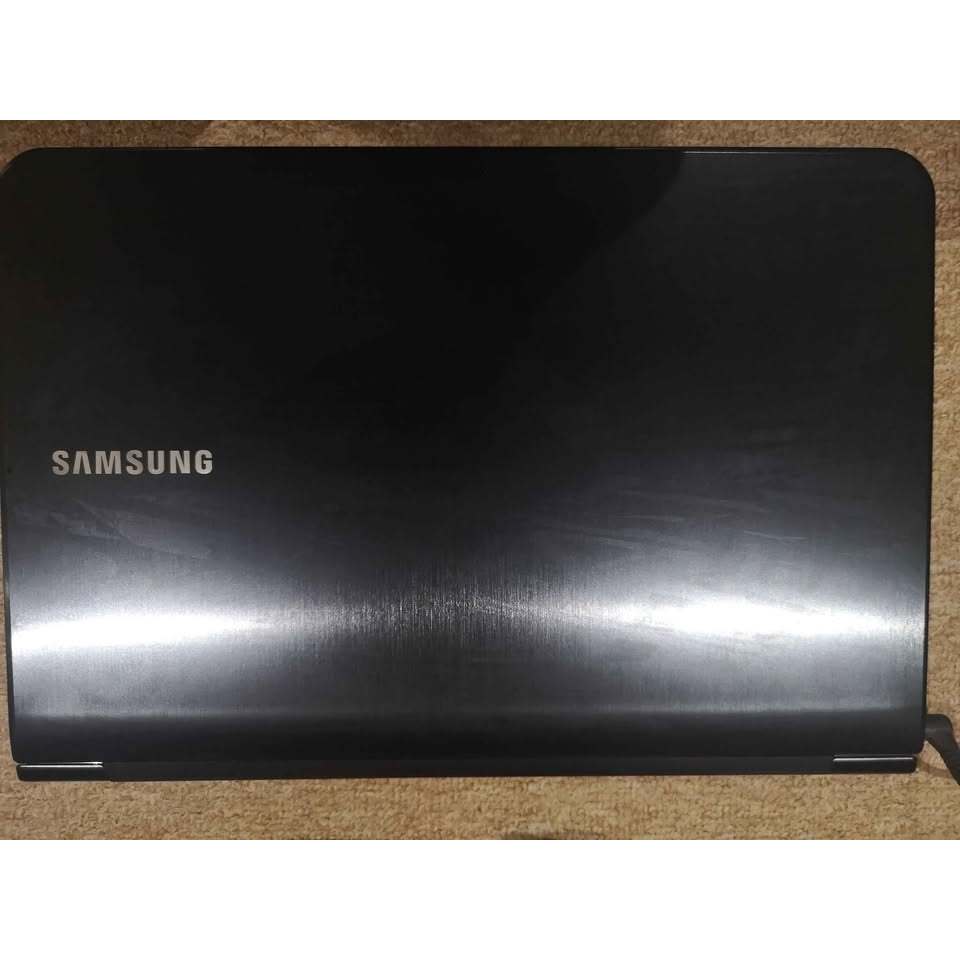 Samsung ultrabook NP900x3A laptop