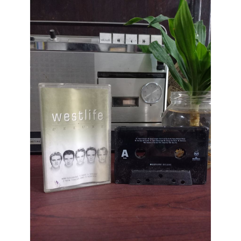 KASET PITA  WESTLIFE / DELUXE