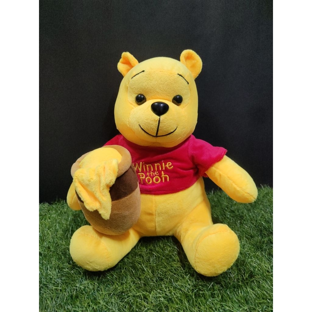 WINNIE THE POOH DOLL//BONEKA WINNIE THE POOH//BONEKA BERUANG MADU