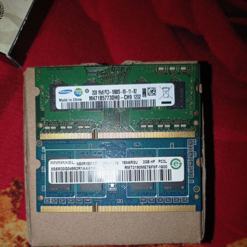 RAM DDR3 2GB SAMSUNG + 2 GB RAMAXEL