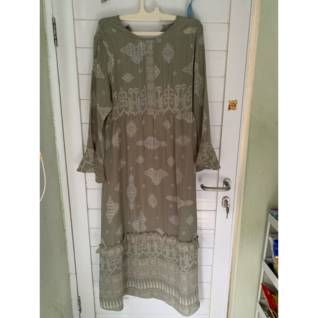 Preloved Dress Panjang Muslim Kamila by Itang Yunasz