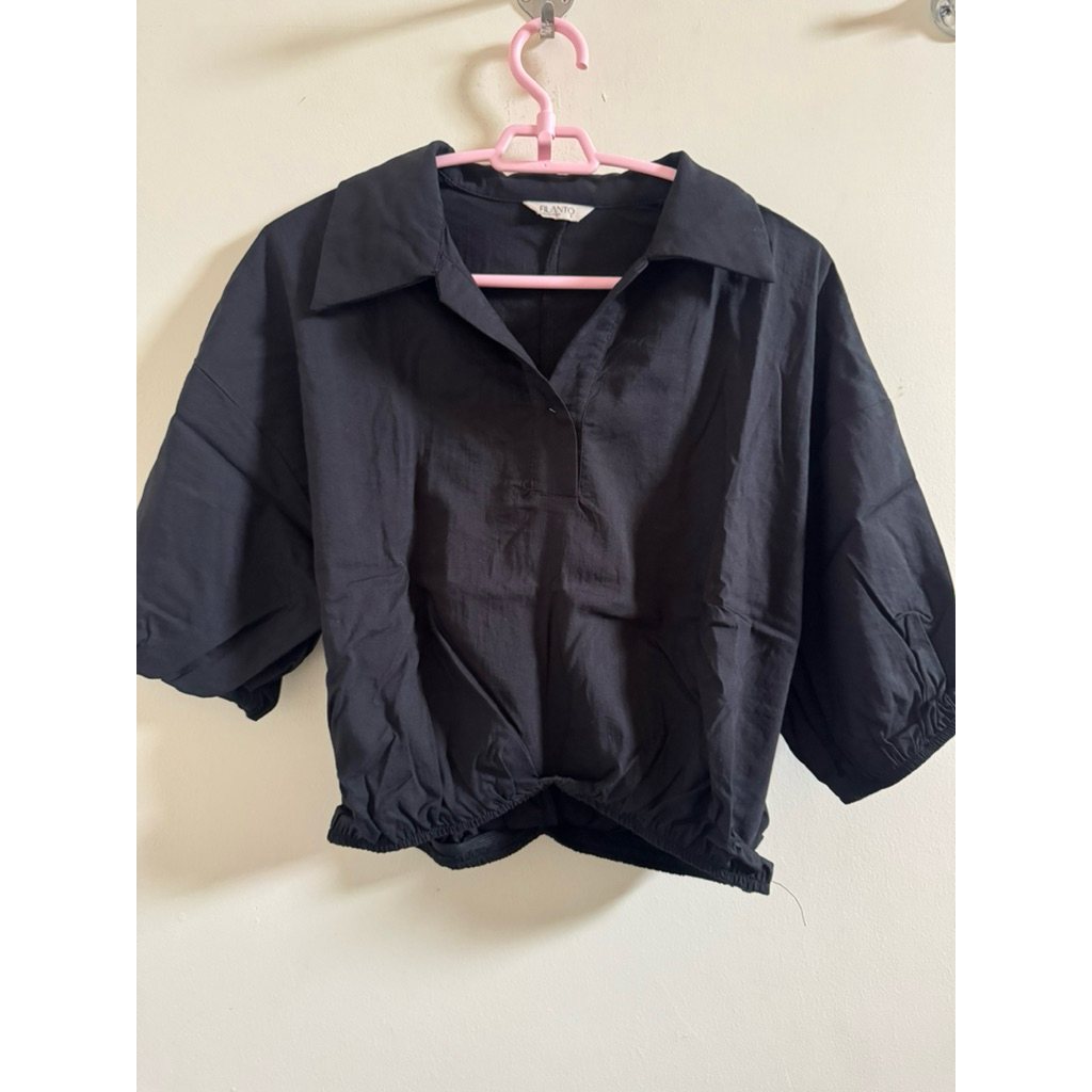 preloved blouse semi crop filanto