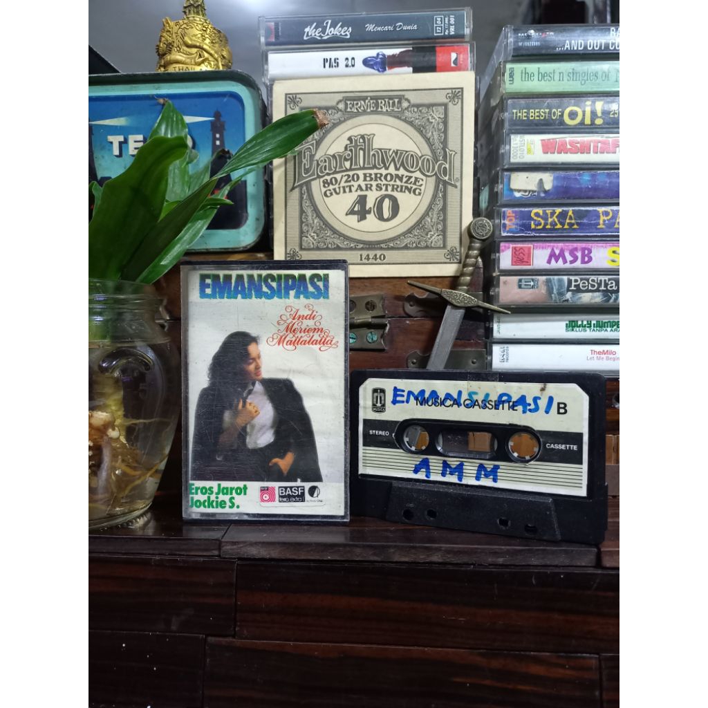 KASET PITA EMANSIPASI / ANDI MARIEM