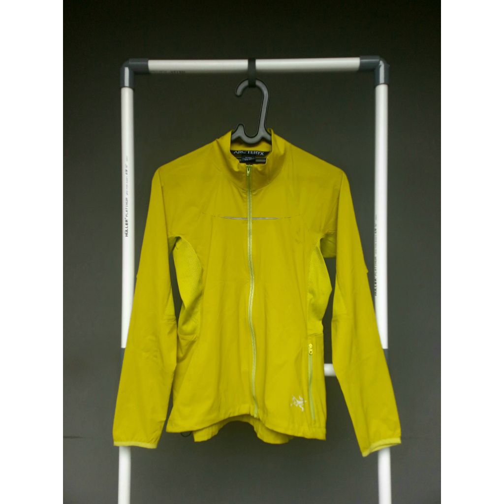 Arcteryx jaket gunung outdoor