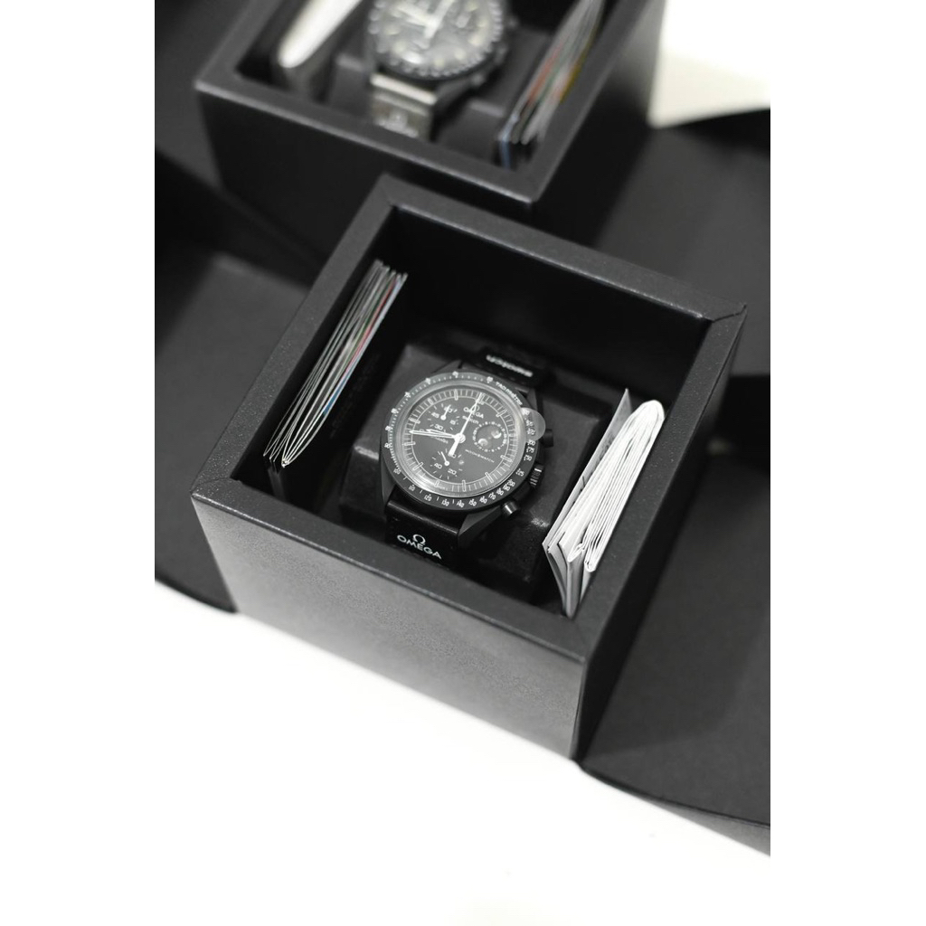 OMEGA X SWATCH MOONSWATCH SNOOPY