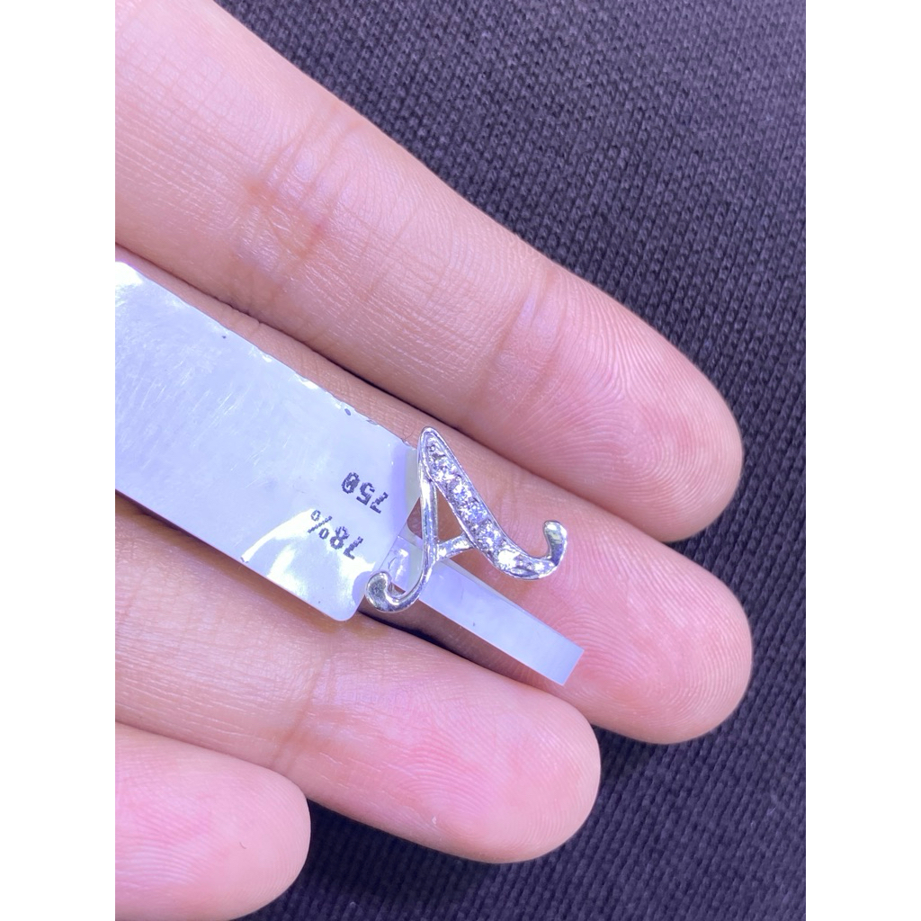 Liontin fashion perhiasan emas kadar 750% 17k/18k/22k