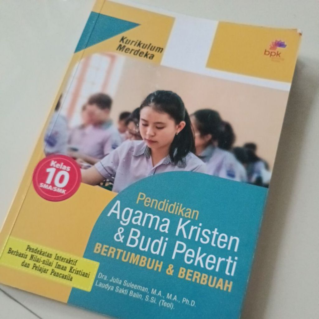 Buku Agama Kristen kelas X