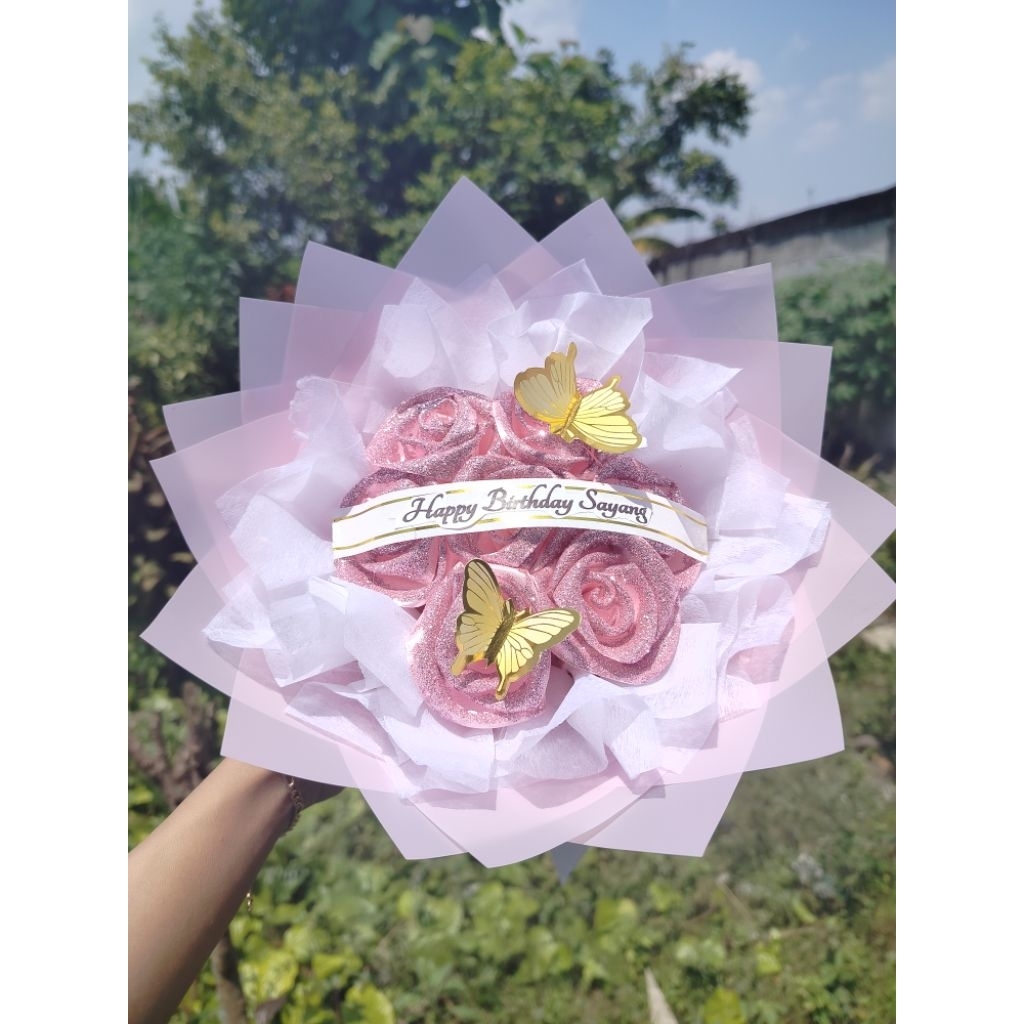 Buket bunga satin,buket bunga,buket wisuda