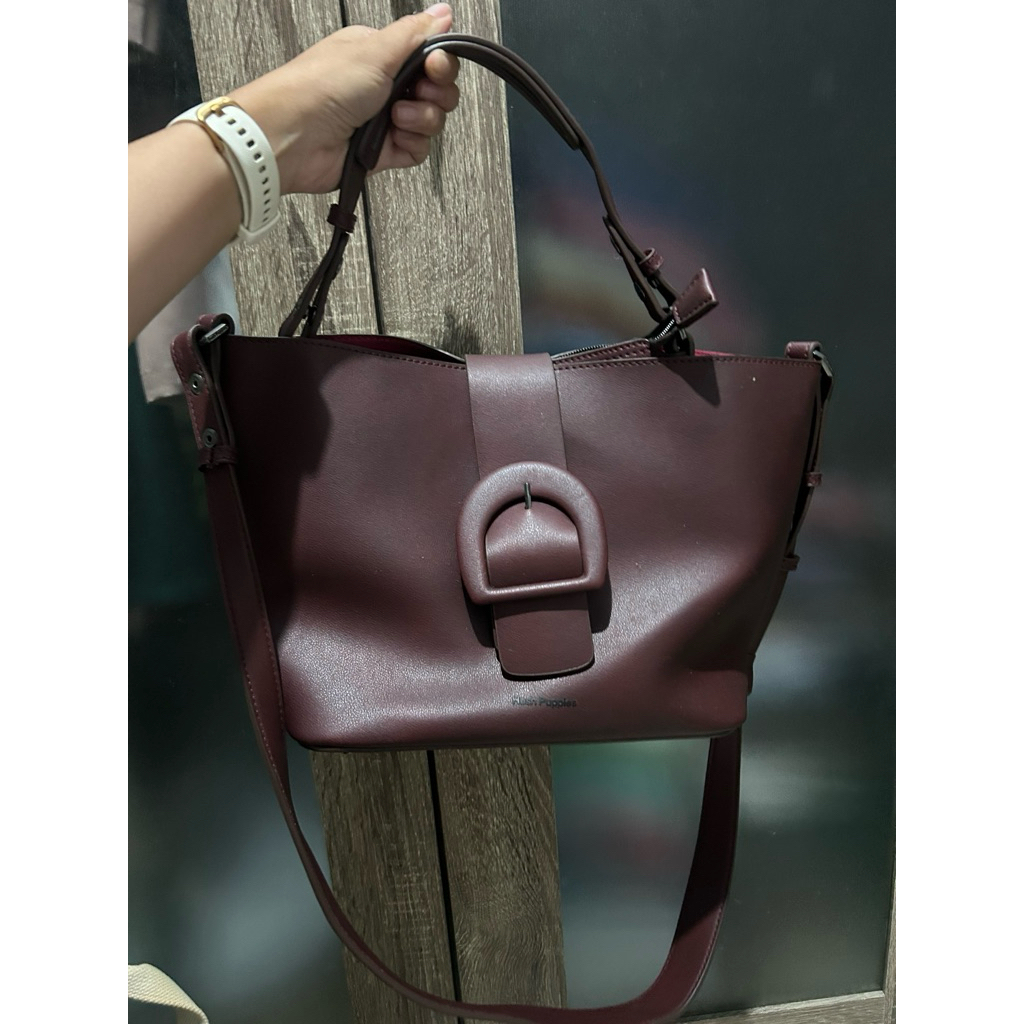 Preloved tas Hush Puppies Maroon