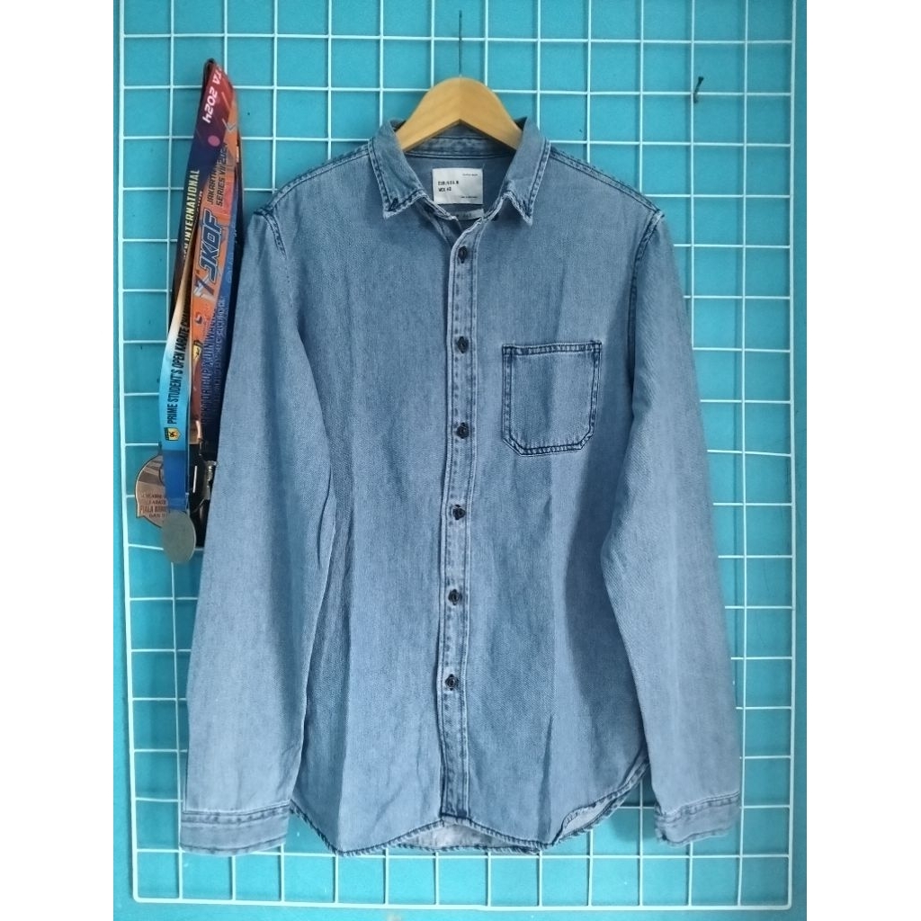 Kemeja/outer denim zaraman