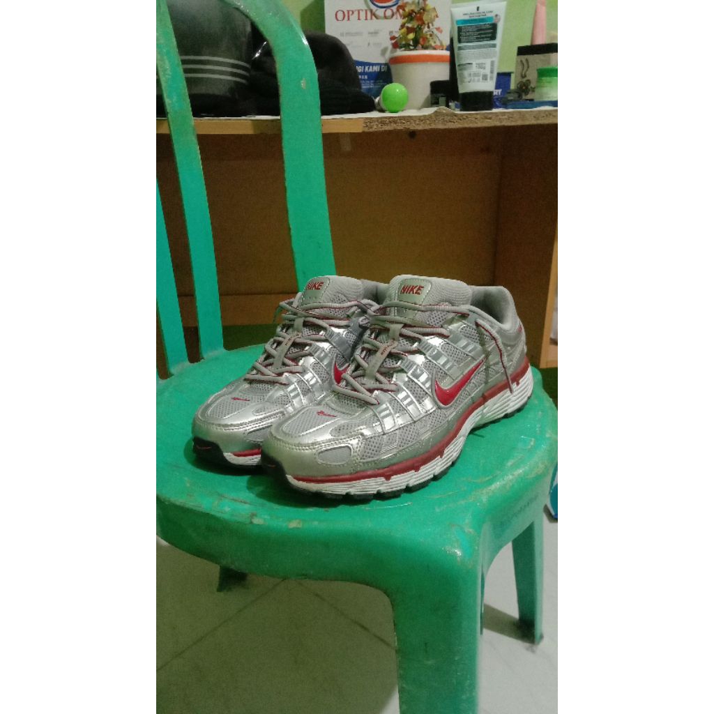 Nike P6000 Gym Red Second