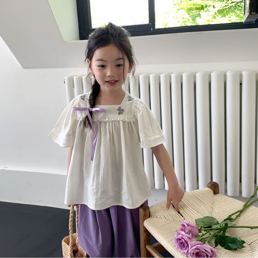 FK25-301008 Atasan Anak. Girl's Small Flower Embroidery Square Neck Top Sz 90-150