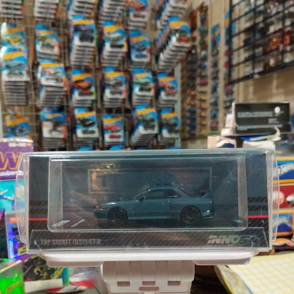 INNO64 TOP SECRET (R32) GT-R