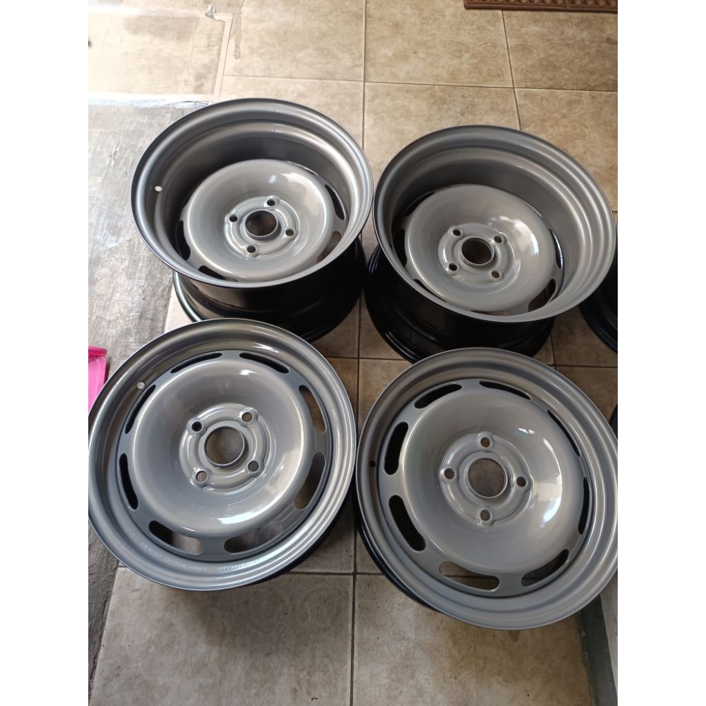 Velg kaleng wuling R15 4x114