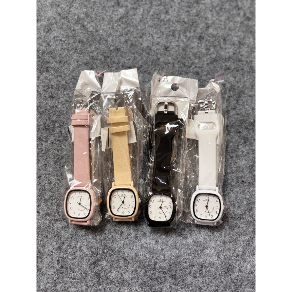 Jam tangan wanita strap polos kotak / jam tangan wanita