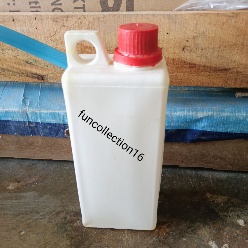 Pembersih Kerak Keramik Kamar Mandi Cat Semen