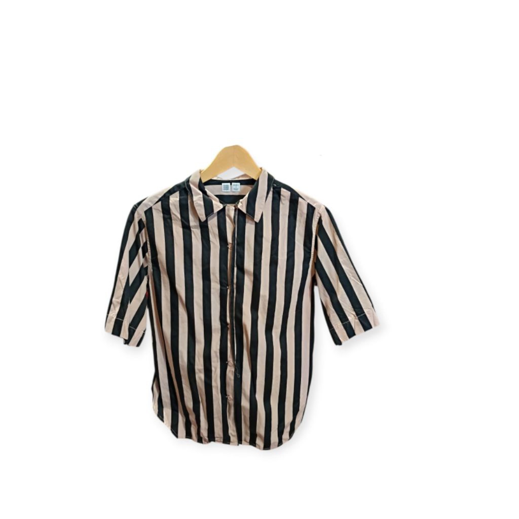 Uniqlo U Black & Cream Stripe Cotton Kemeja