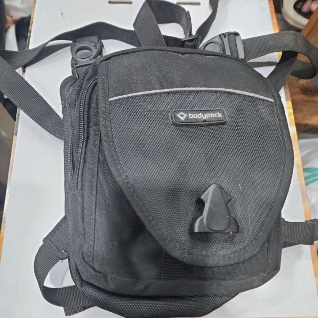 tas bodypack preloved