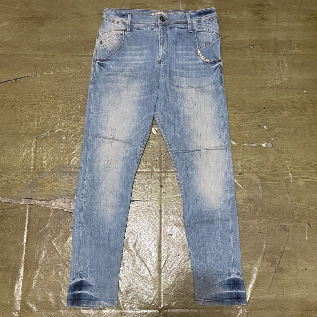 Celana Jeans Wanita Bershka LP 87