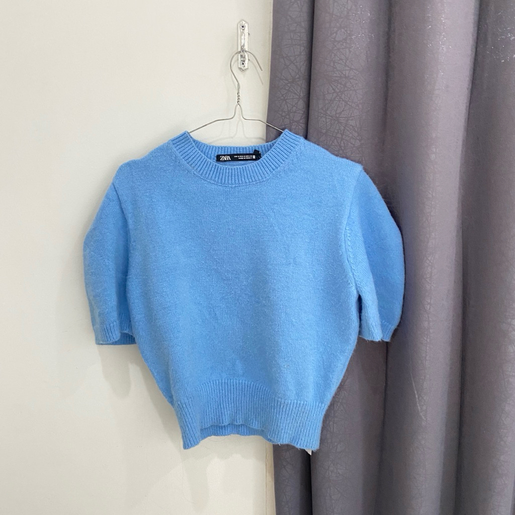 ZARA woman crystal light blue knit turtle neck blouse rajut biru pastel preloved