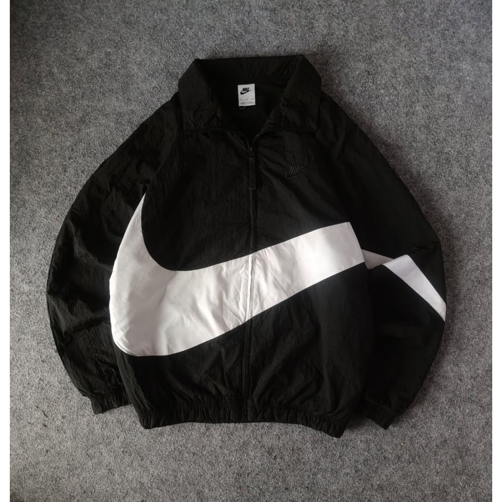 NIKE BIG SWOOSH WIND BREAKER (Vintage)