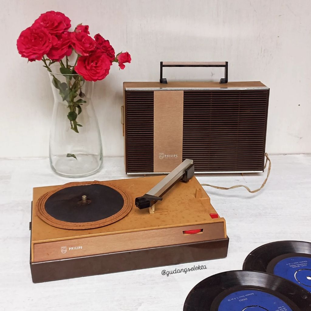 Piringan Hitam Fonograf Dekorasi Jadul Vintage Philips Turntable Holland